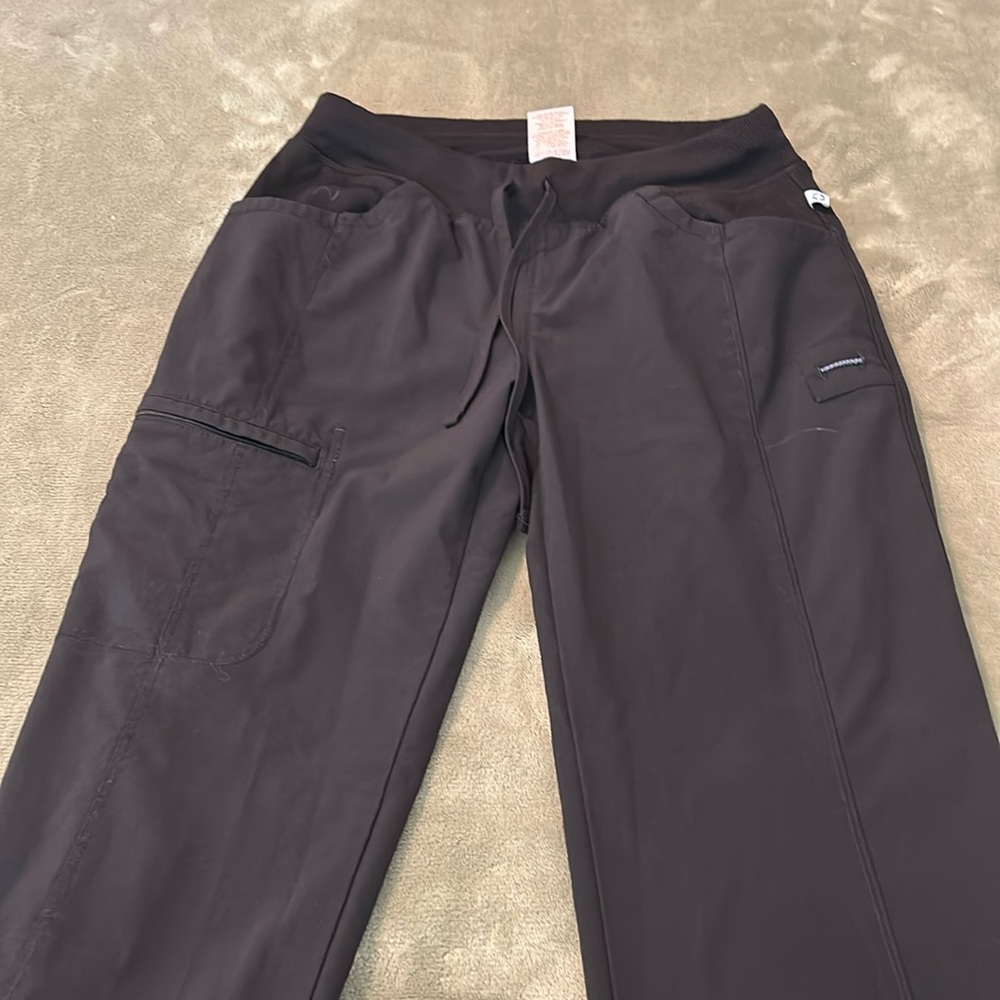 Black scrubs